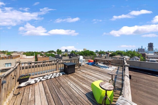 Photo - 1826 W Rice St Unidad 4