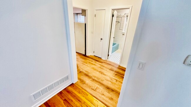 Photo - 108 W Bridge St Unit Apt A