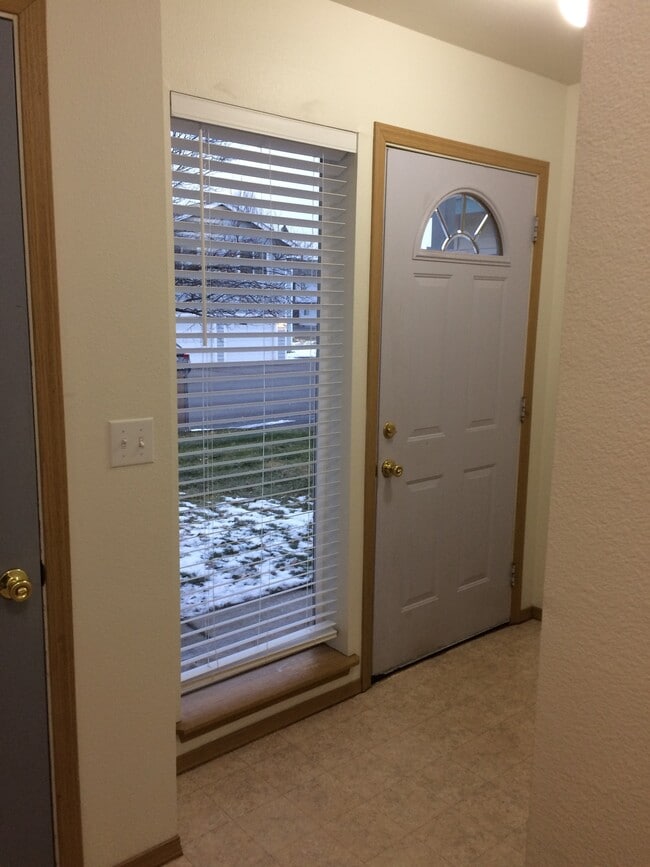 Photo - 5475 Glenridge Way