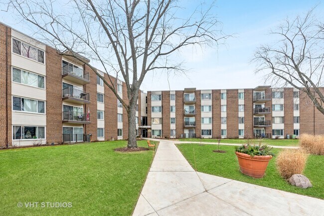 Photo - 140 W Wood St Condo Unit 418