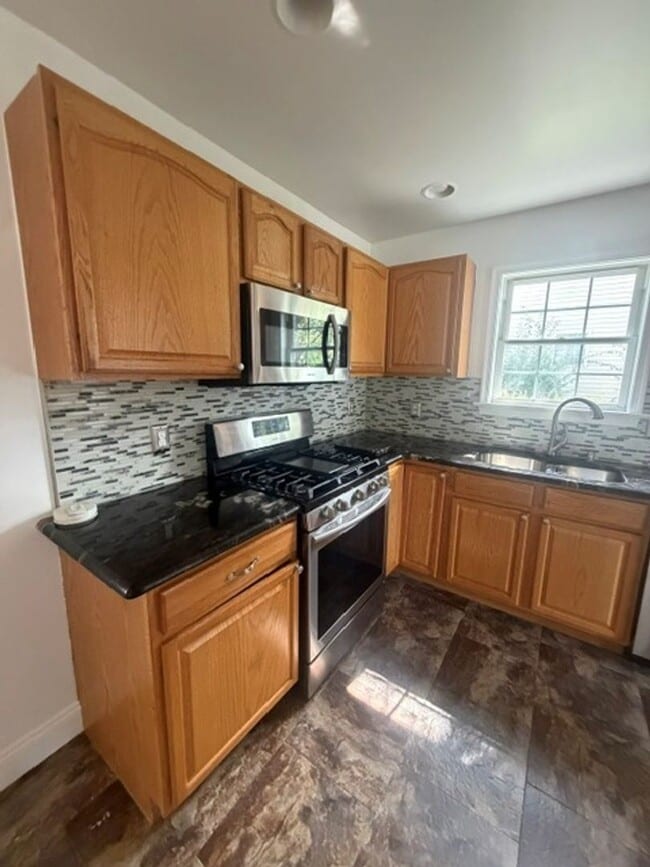 326 Elmshire Dr