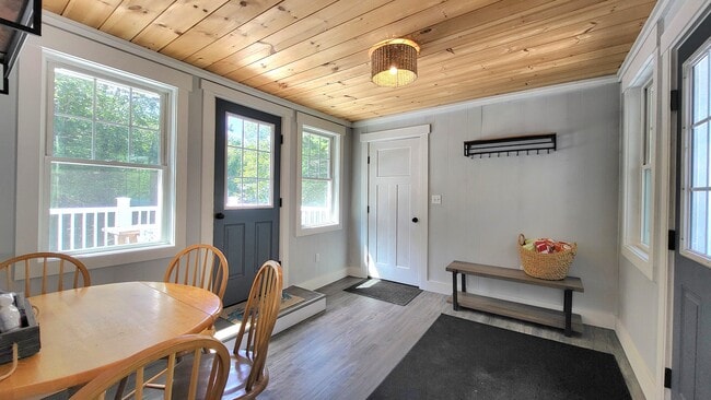 Photo - 285 Berwick Rd