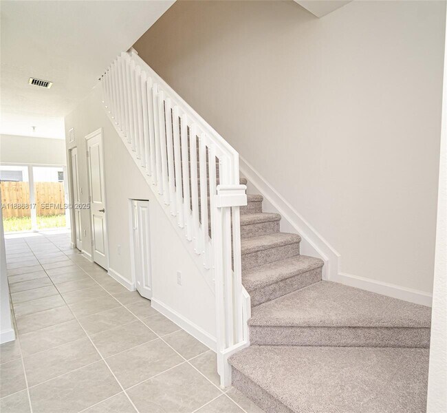 Photo - 2646 SE 27th Dr