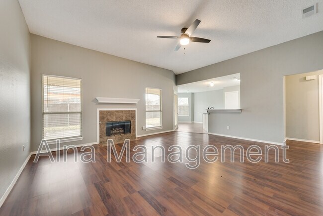 Photo - 6609 Gardenia Dr