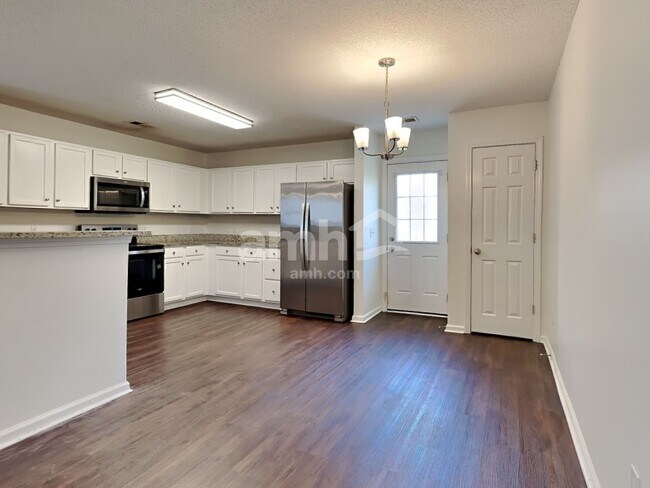 Photo - 3028 Crusades St