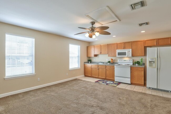 Photo - 4307 Four Oaks Blvd