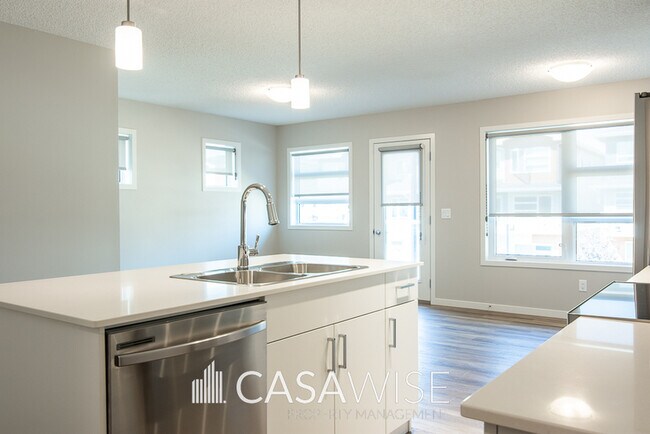 Photo - 17223-1729A 9A Ave SW