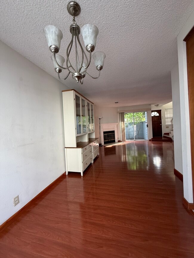 Photo - 26145 Frampton Ave