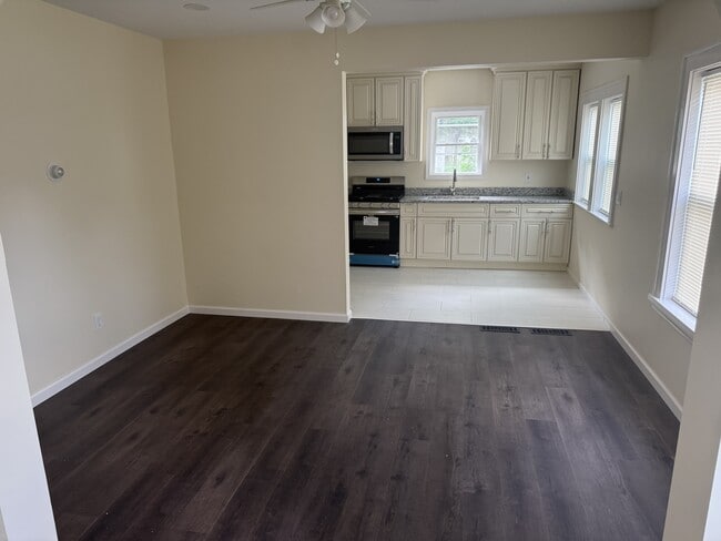 Photo - 701 E Judson Ave Unit 2