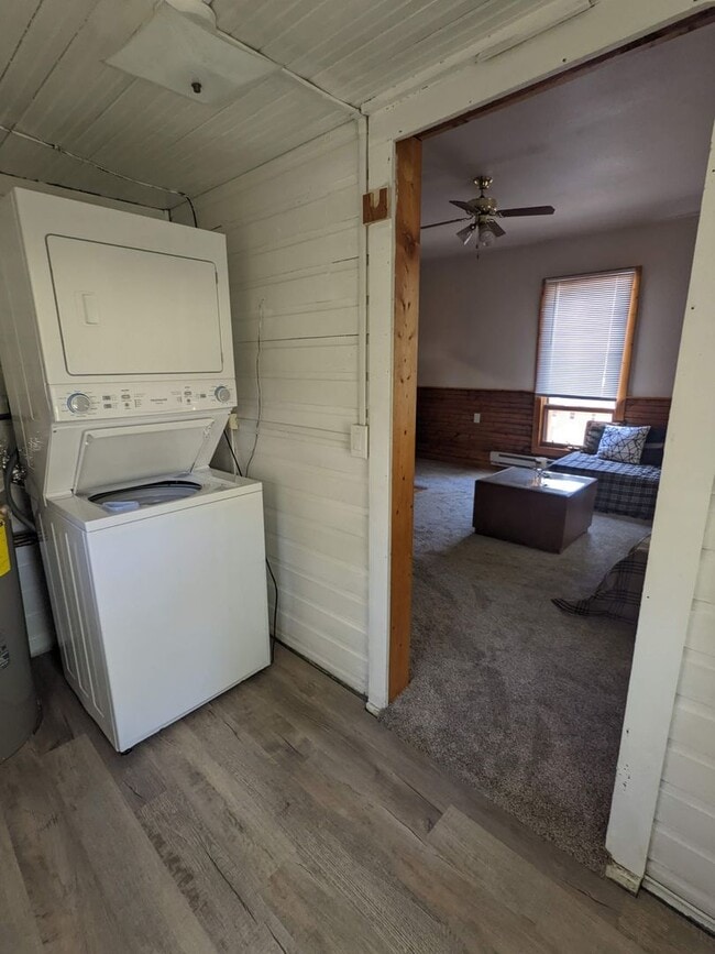 Photo - 330 Myers St