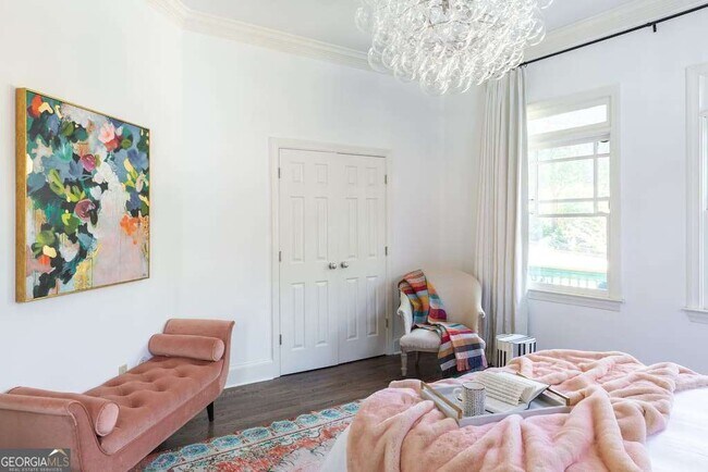 Photo - 201 Hurt St NE