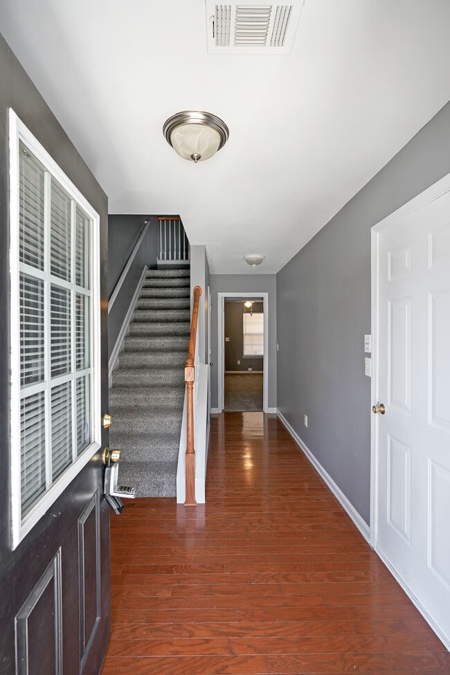 Photo - 2217 Landing Walk Dr