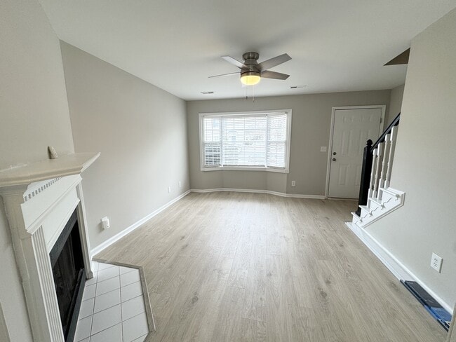 Photo - 3900-3AA4 Sterling Pointe Dr