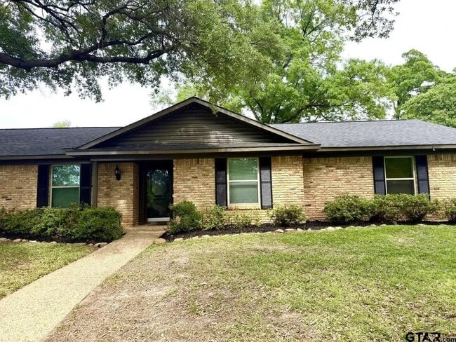 Photo - 3424 Glendale Dr