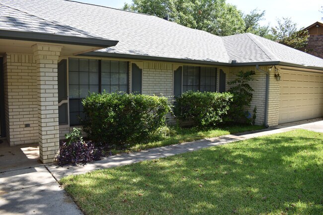 Photo - Beautiful Hilltop Home in Harker Heights! ...