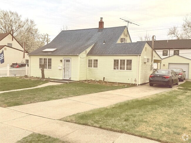 Building Photo - 92 Stone Ln Rental