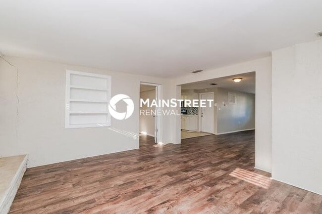 3 Bedroom Pet-Friendly Home in Holiday, FL with Main Street Renewal