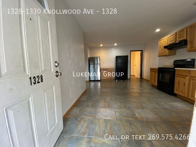 Photo - 1328-1330 Knollwood Ave-1328 Unidad 1328