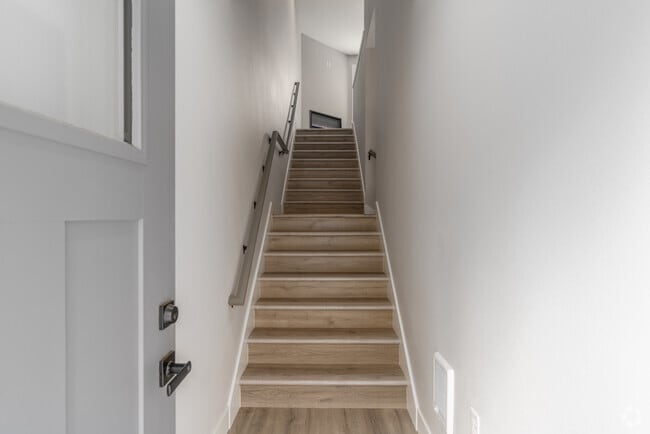 3BR, 2.5BA - 1,698SF - Entrance - Alder Ridge Townhomes