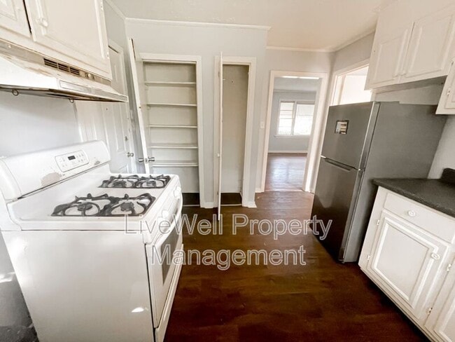 Photo - 1005 Cook Dr