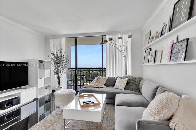 Photo - 3350 SW 27th Ave Unit 2104