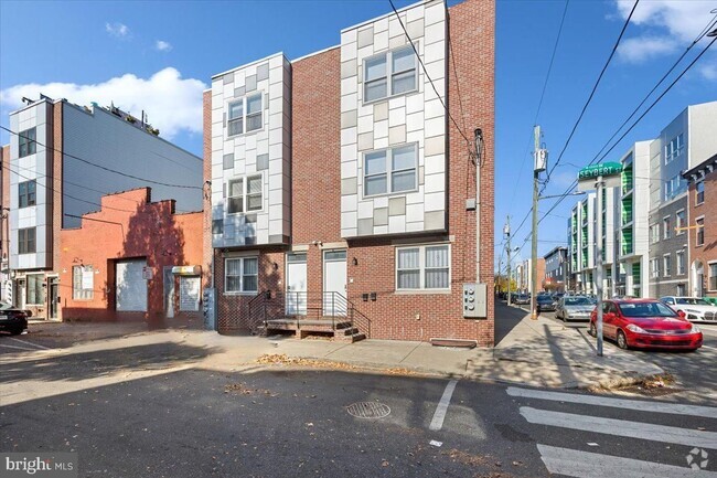 Building Photo - 1322 N 15th St Rental