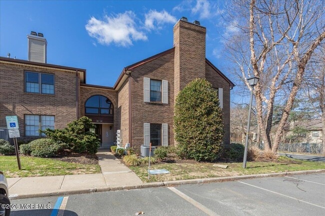 Building Photo - 114 Wellington Pl