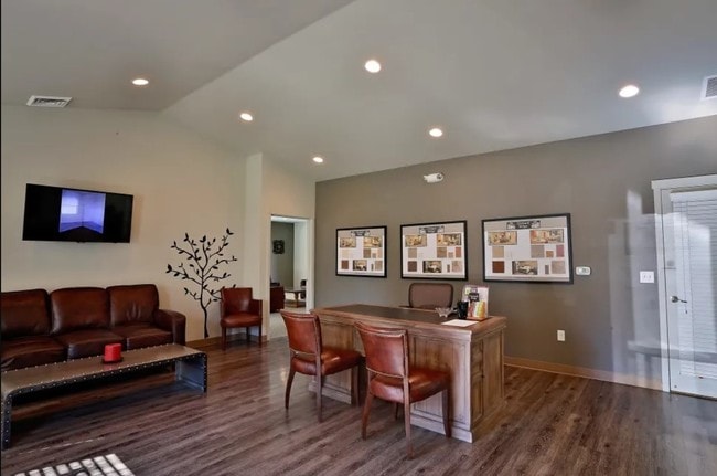 Photo - Orchard Ridge Apartments