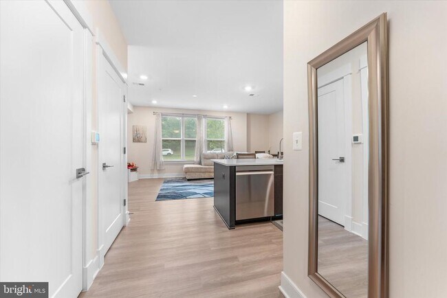 Photo - 43795 Transit Sq Unit 101