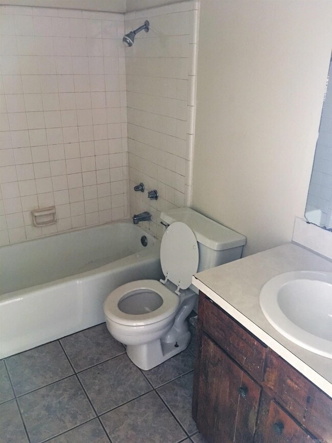 Photo - 5400 Stanley Dr Unit 12