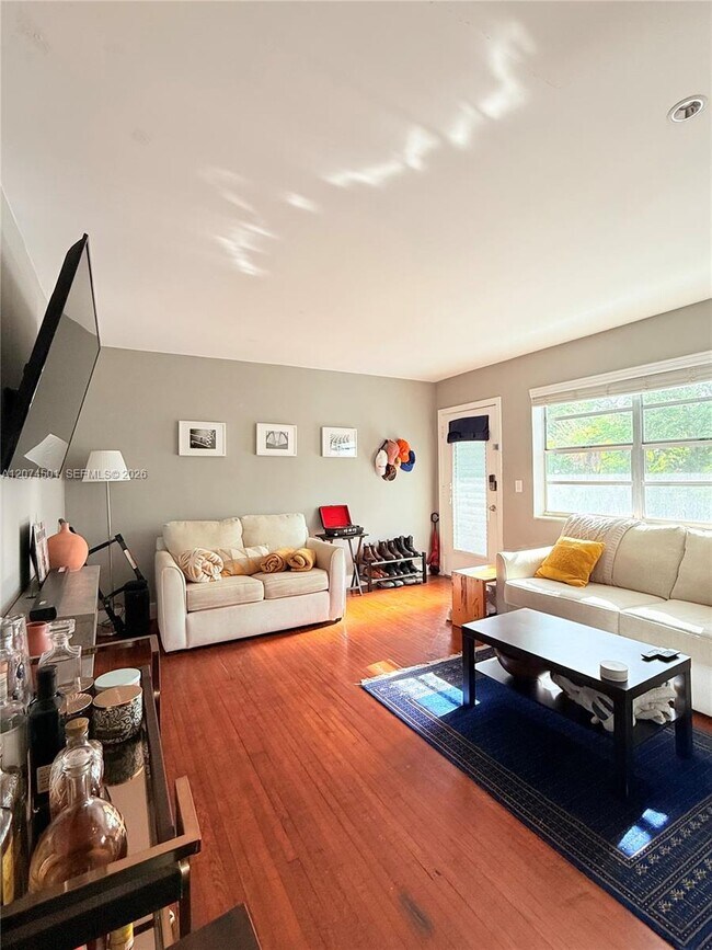 Photo - 645 NE 77th St Unit 12