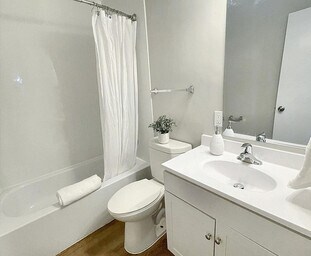 Photo - Olympia Court Apartments