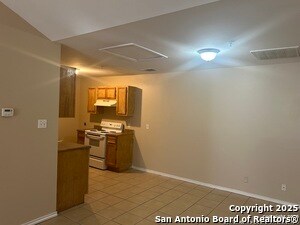 Photo - 7639 Windsor Oaks