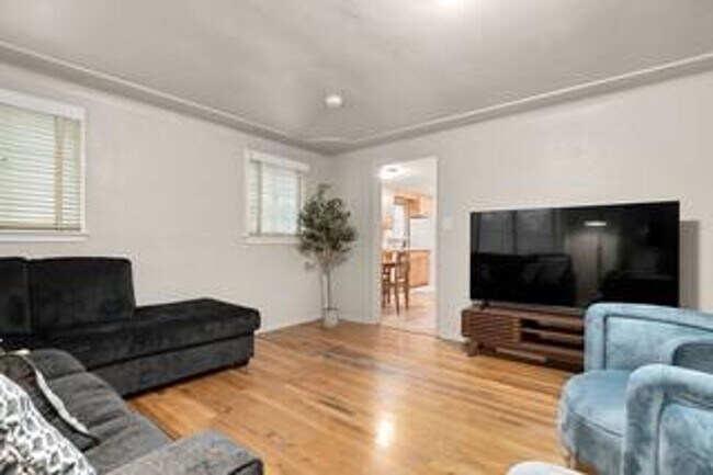 Photo - Elm Street Duplex Unit 1