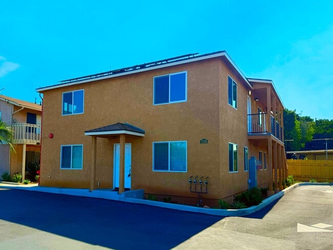 Photo - Welcome to Your Bright and Spacious Upstai... Unit 3