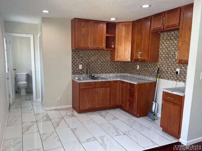 Photo - 1119 S Central Ave