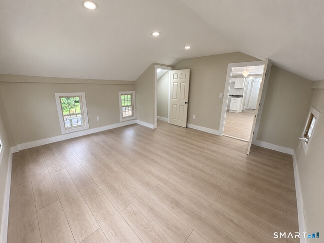 49 Dodgingtown Rd