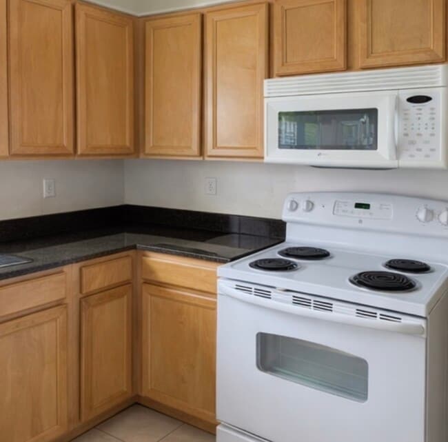 Photo - 7111 N Monteith Ave