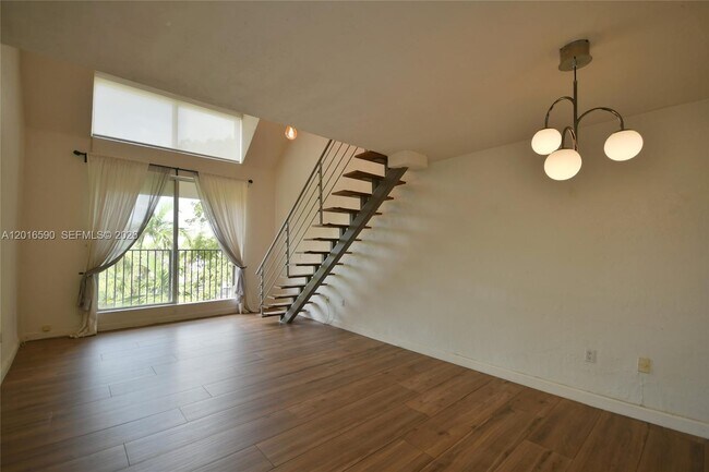 Photo - 6884 N Kendall Dr Unit C401