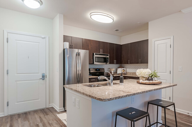 Apartment Kitchen - The Point at West Chester Apartments