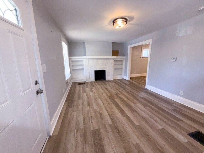 Photo - Elegant 3-Bedroom Home with Designer Finis...