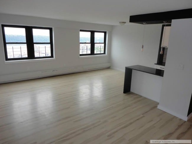 Photo - St. Nicholas Tower