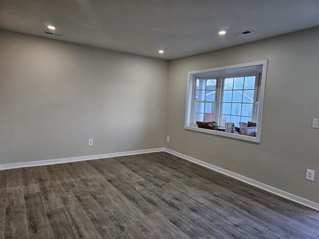 Photo - Old Warwick Rd