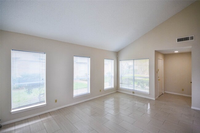 Photo - 9262 Westwood Village Dr