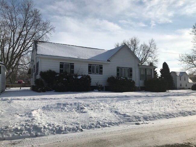 Building Photo - 503 NE 3rd St