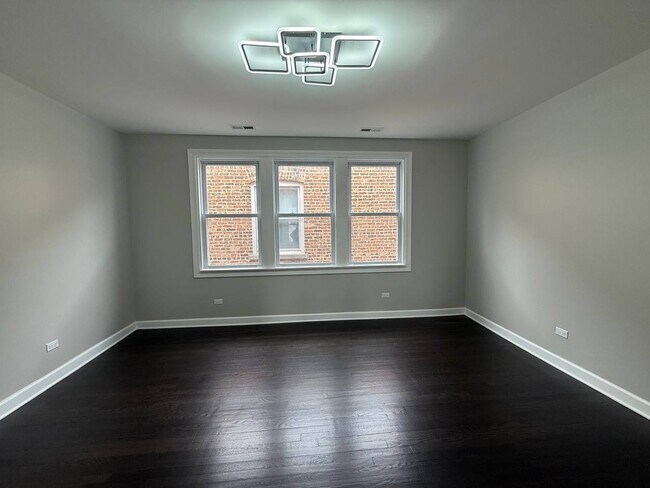 Photo - 3247 W Thomas St