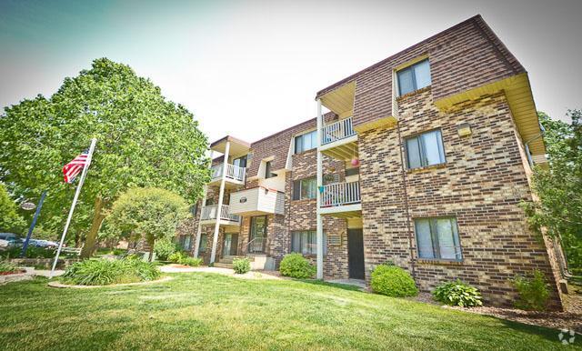 Summerfield Apartments - Summerfield Apartments