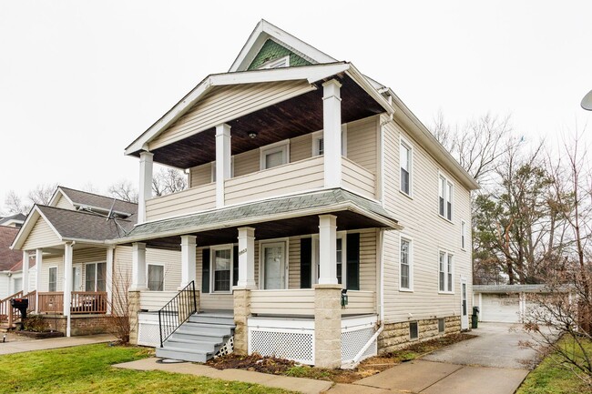 Photo - 9903 Sladden Ave Unit Down