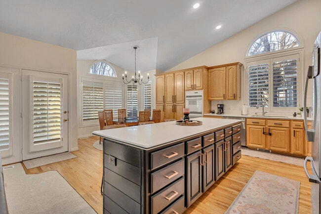 Photo - 9162 Glenn Abbey Way