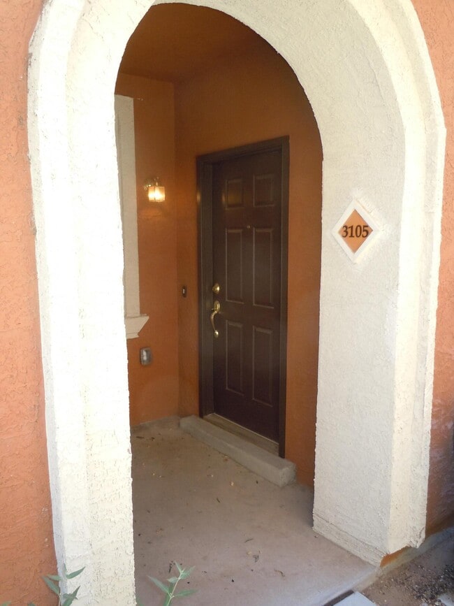 Photo - 601 Menaul Blvd NE